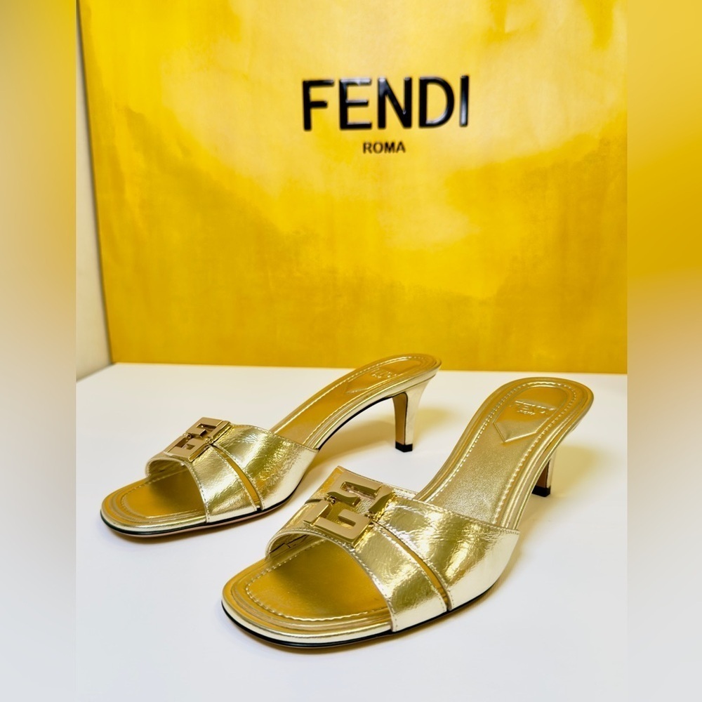 Fendi FFold Metallic Leather Kitten-Heel Sandal Light Gold Open Toe Slide Size36 - Picture 2 of 16
